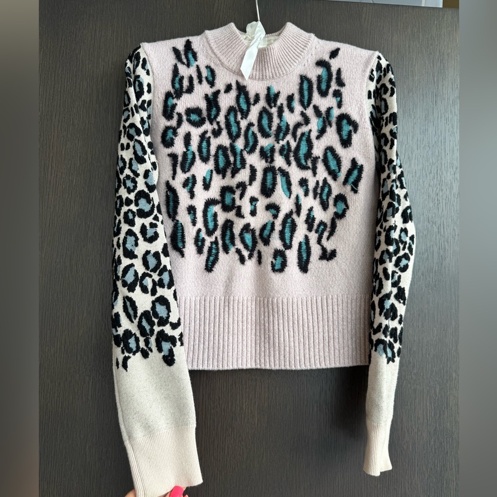 Kenzo Pink Leopard Sweater, size XS, warm and comfy! - Picture 14 of 16